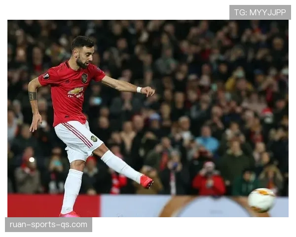 B费中场持球易丢球：出球效率与控球稳定性问题解析